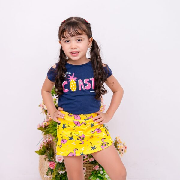 Conjunto Camiseta e Short-Saia